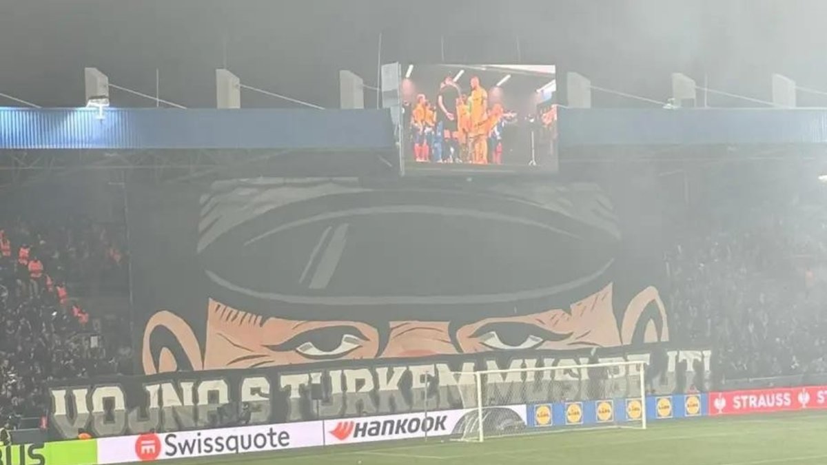 UEFA Fenerbahçe maçındaki pankart için Viktoria Plzen’e ceza verdi